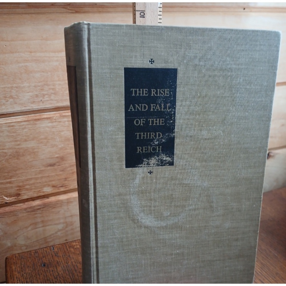 🇩🇪🪖 The Rise and Fall of the Third Reich by William L. Shirer 🪖📕